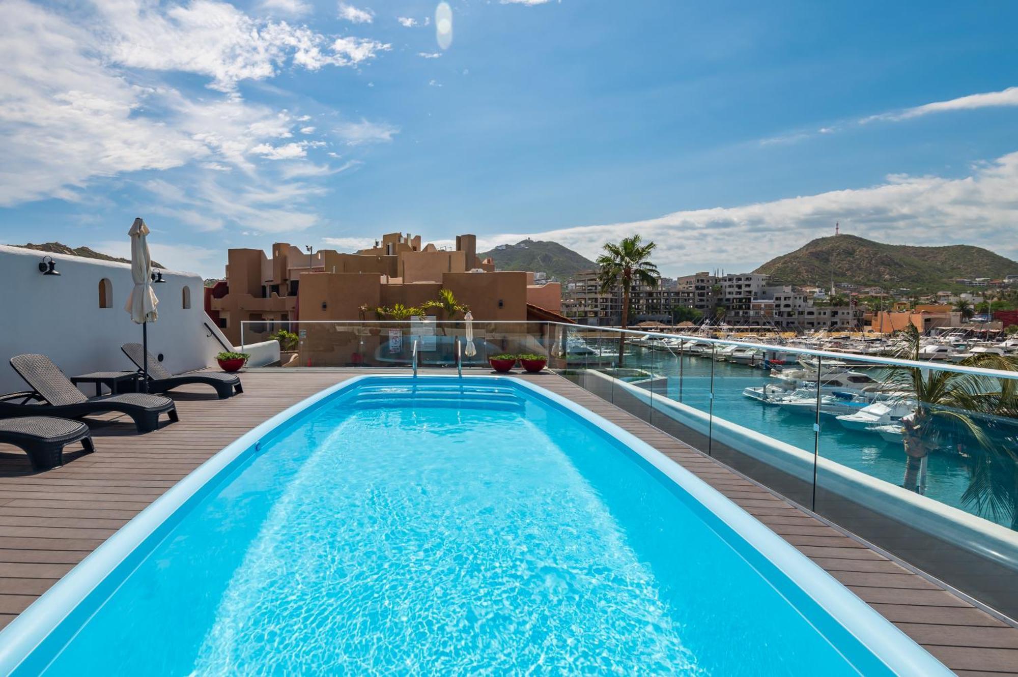 Marina Cabo Plaza Town & Beach Condos Кабо-Сан-Лукас Экстерьер фото