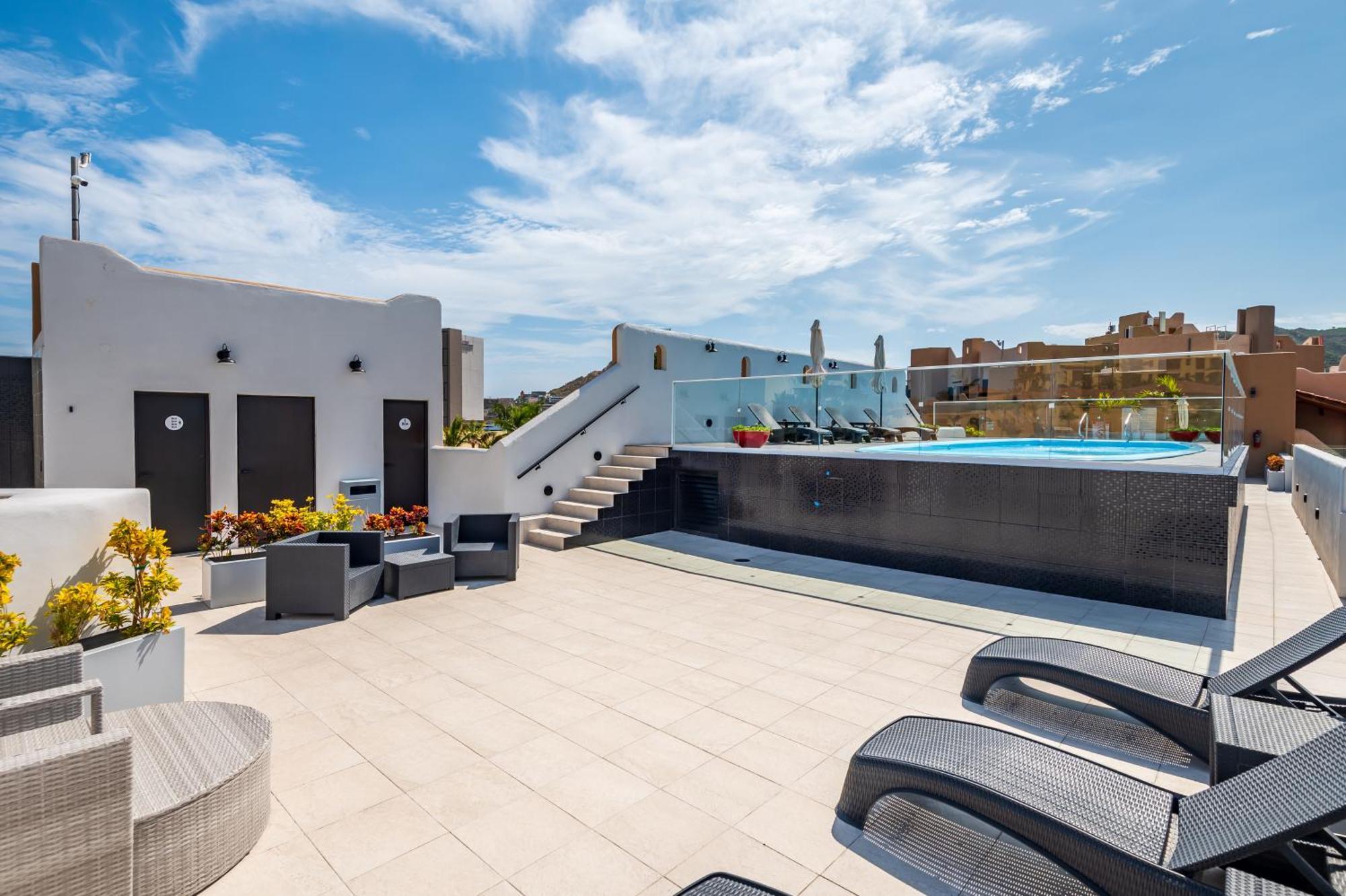 Marina Cabo Plaza Town & Beach Condos Кабо-Сан-Лукас Экстерьер фото