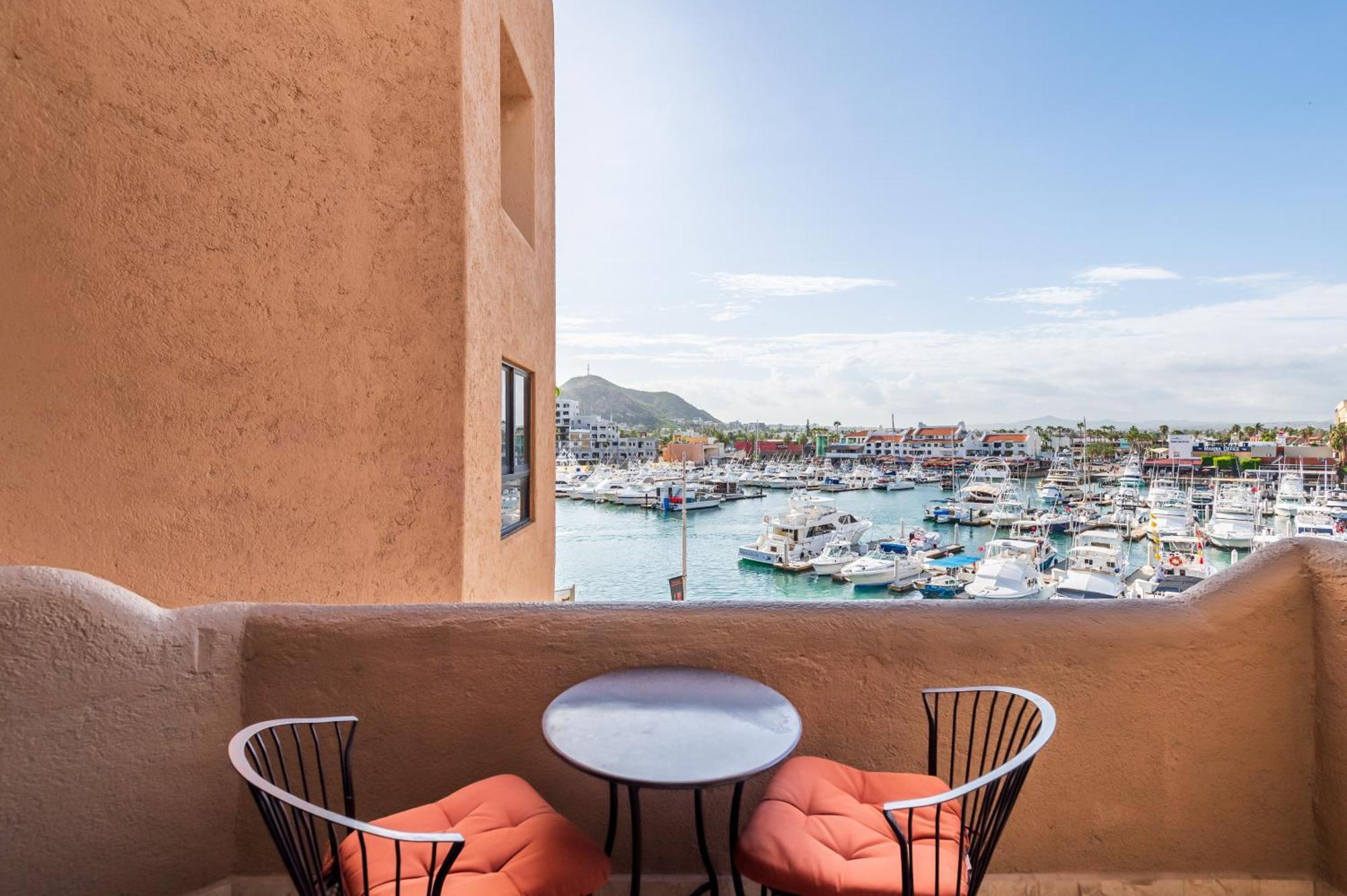 Marina Cabo Plaza Town & Beach Condos Кабо-Сан-Лукас Экстерьер фото